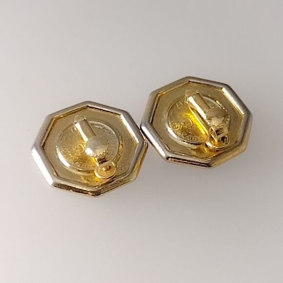Vintage Netherlands Coin Clip-on Earrings - Picture 4 of 6
